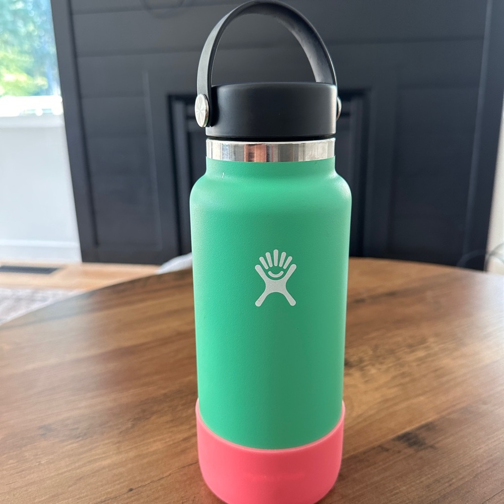Hydro Flask water bottle